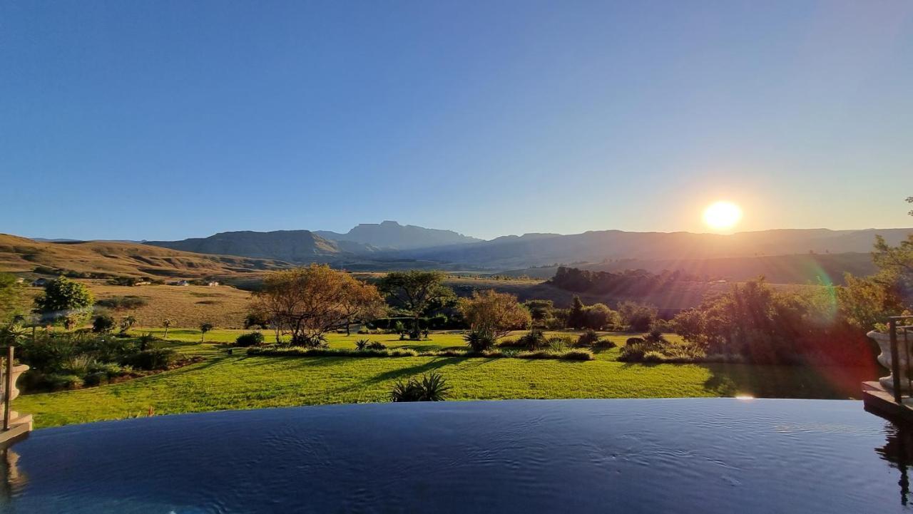 Inkungu Lodge Champagne Valley Dış mekan fotoğraf