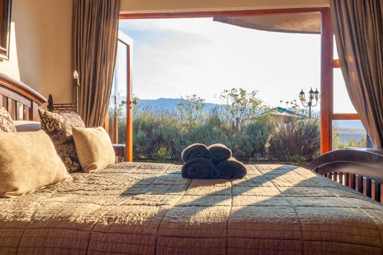 Inkungu Lodge Champagne Valley Dış mekan fotoğraf