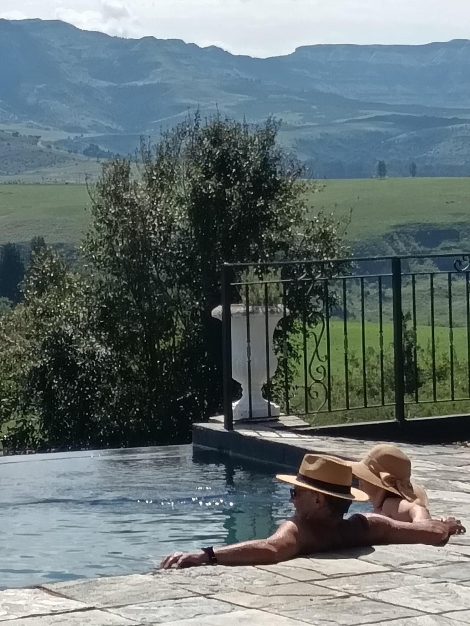 Inkungu Lodge Champagne Valley Dış mekan fotoğraf